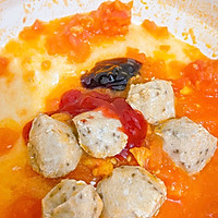 #清香麻爽秒入魂#酸辣开胃的茄汁肉丸乌冬面的做法图解3