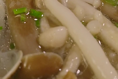 菌菇蛤蜊汤
