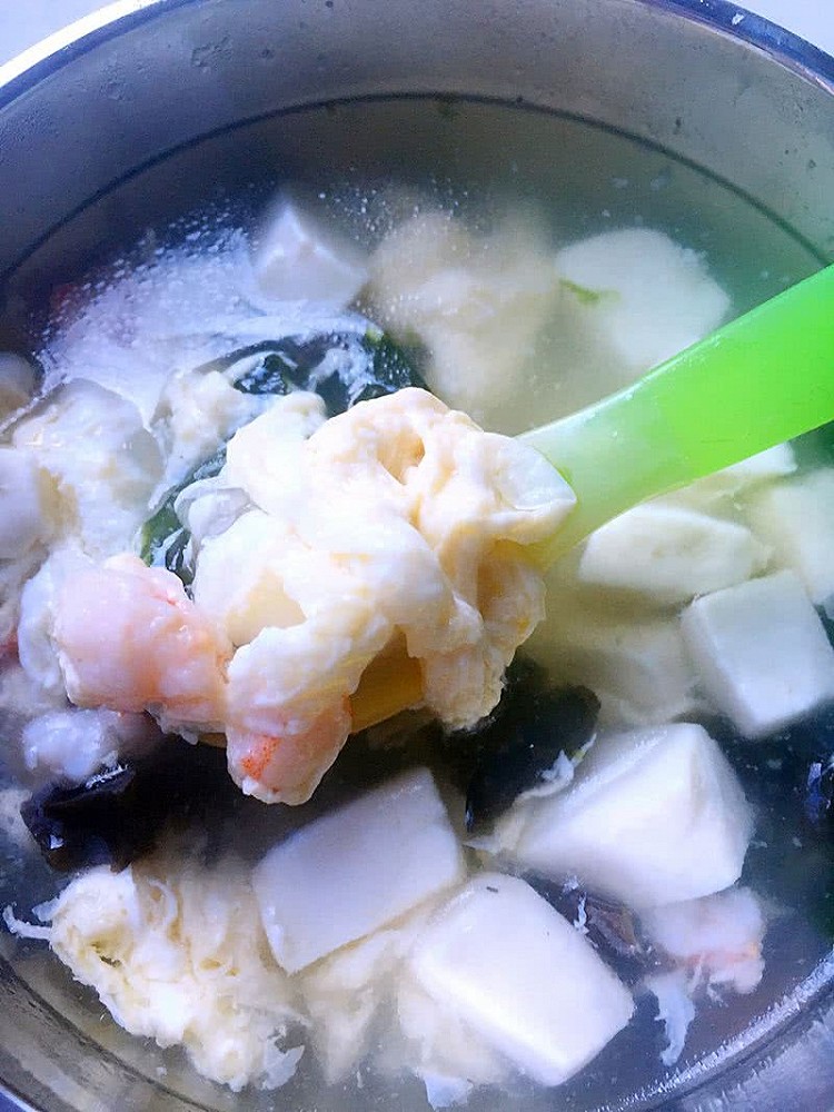 婴儿辅食-鲜虾豆腐汤的做法