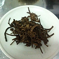 青椒茶树菇的做法图解1