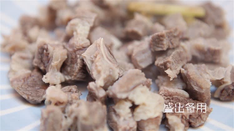 番茄牛腩的做法图解4