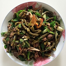 酸豇豆炒鸡胗