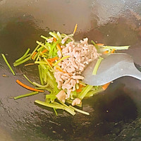 #肉食主义狂欢#芹菜炒肉丝的做法图解7