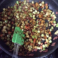懒人美味土豆豆角焖饭的做法图解3