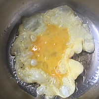 蒜苔炒蛋的做法图解2