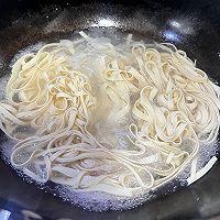 #开启冬日滋补新吃法#肥牛粉丝汤的做法图解3