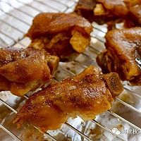 #秋天怎么吃# 烤猪蹄了解一下的做法图解4