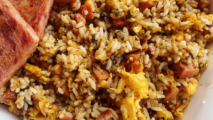 海苔午餐肉炒饭