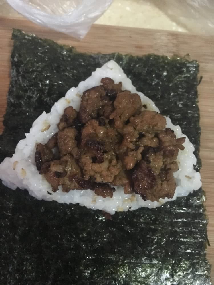 紫菜包饭之三角包饭的做法图解4