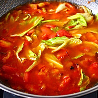 #硬核菜谱制作人#包菜番茄花蛤汤的做法图解9