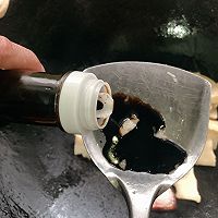 蚝油腊肉炒冬笋，鲜味熏味不冲突的做法图解9