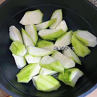 丝瓜蛤蜊瘦肉汤面的做法图解7