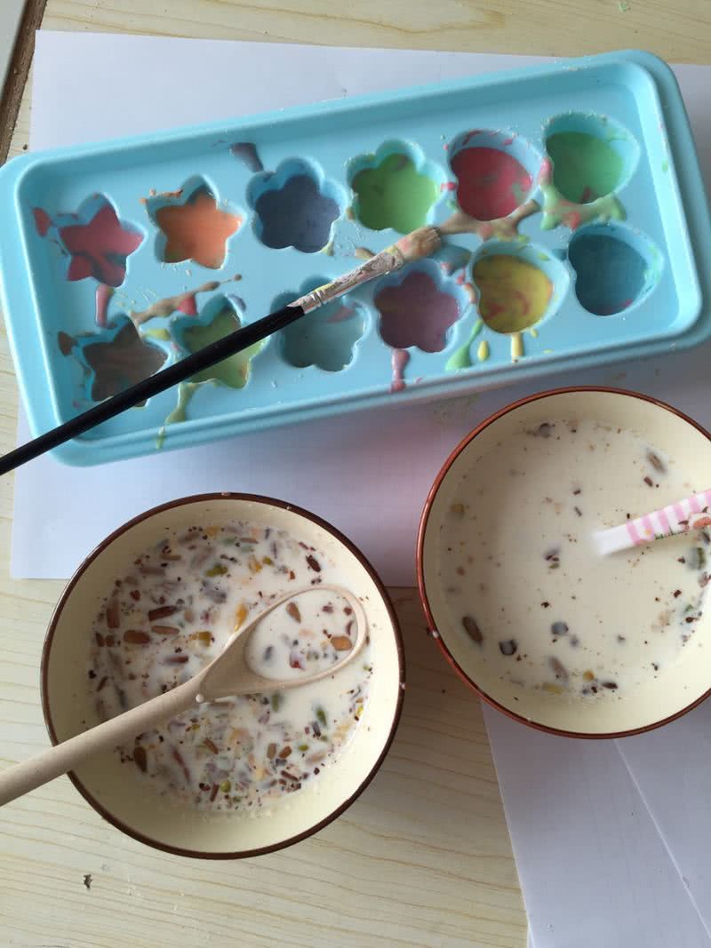 宝宝干果燕麦牛奶粥