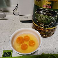 蒜薹炒鸡蛋#金龙鱼橄调-橄想橄做#的做法图解2