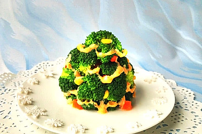 圣诞树蔬菜沙拉