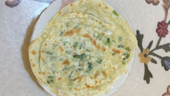 饺子皮的另类吃法--葱油饼