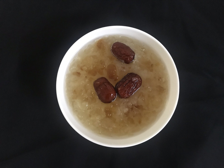 银耳桃胶的做法