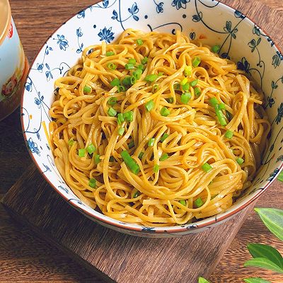 猪油拌菠菜面｜丰富餐桌味