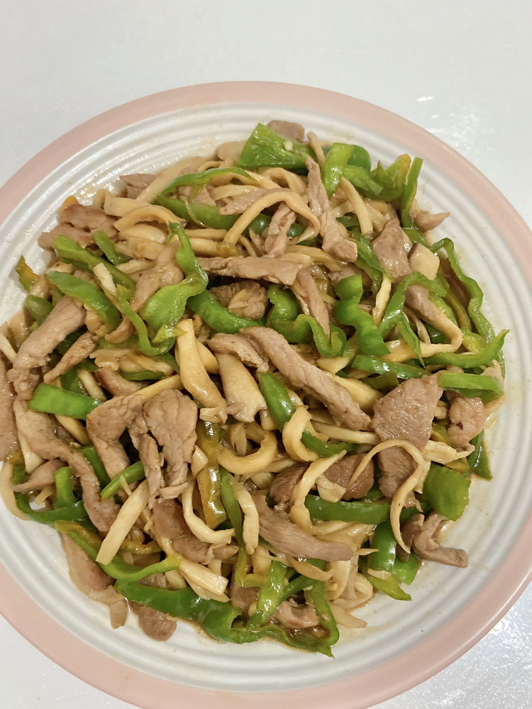 青椒肉丝杏鲍菇的做法