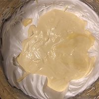 超级好用的八寸戚风蛋糕的做法图解12