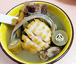 适合秋季口干舌燥喉咙不舒服的橄榄鲍鱼排骨汤的做法