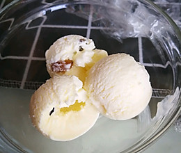 酸奶提子冰激凌的做法