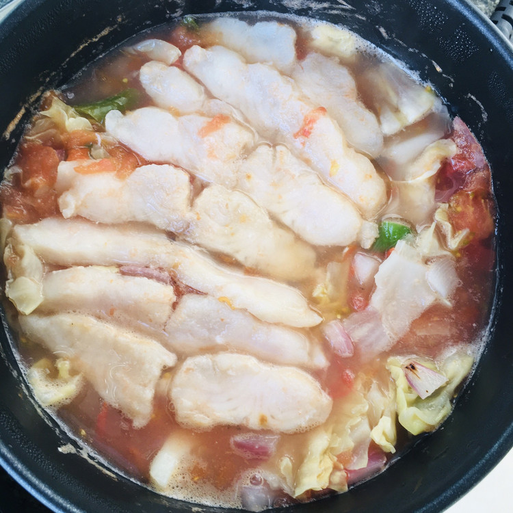 低脂酸辣巴沙鱼汤的做法
