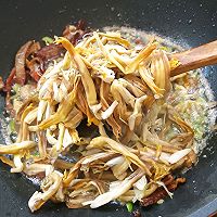 炒芭蕉花的做法图解12