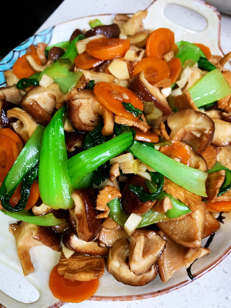 鸡肉香菇油菜的做法