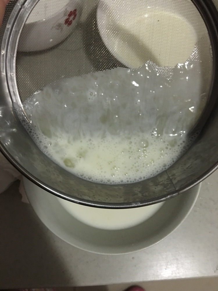 蜂蜜蔓越莓双皮奶的做法图解6