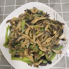 尖椒炒茄丝