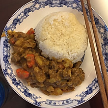 咖喱土豆牛肉饭