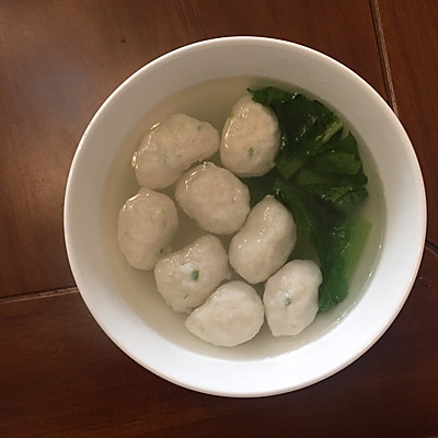 汆烫鱼丸*手工