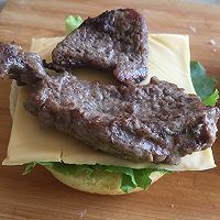 #花10分钟，做一道菜！#牛肉汉堡的做法图解10
