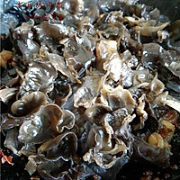 木耳炒肉皮的做法图解7