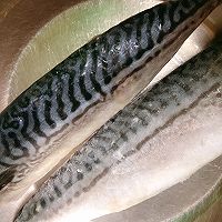 #挪威青花鱼健康新食尚#椒盐挪威青花鱼的做法图解3