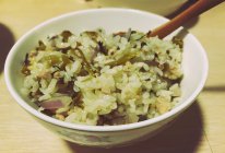 全是最容易做的—-雪菜肉沫拌饭的做法
