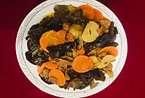 木耳胡萝卜炒肉片的做法