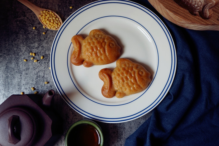 小鱼儿蔓越莓绿豆月饼的做法