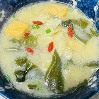 #秋日养生这样吃#海带结绣球菌油豆腐味噌汤的做法图解8