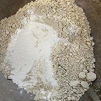 手作苦荞面条的做法图解1