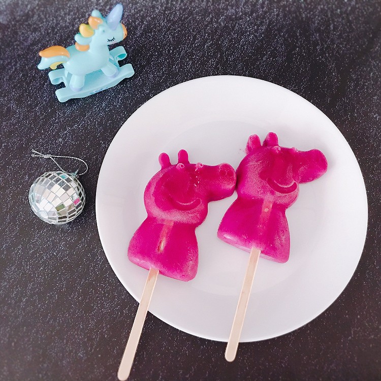 火龙果酸奶“社会人”冰棍的做法