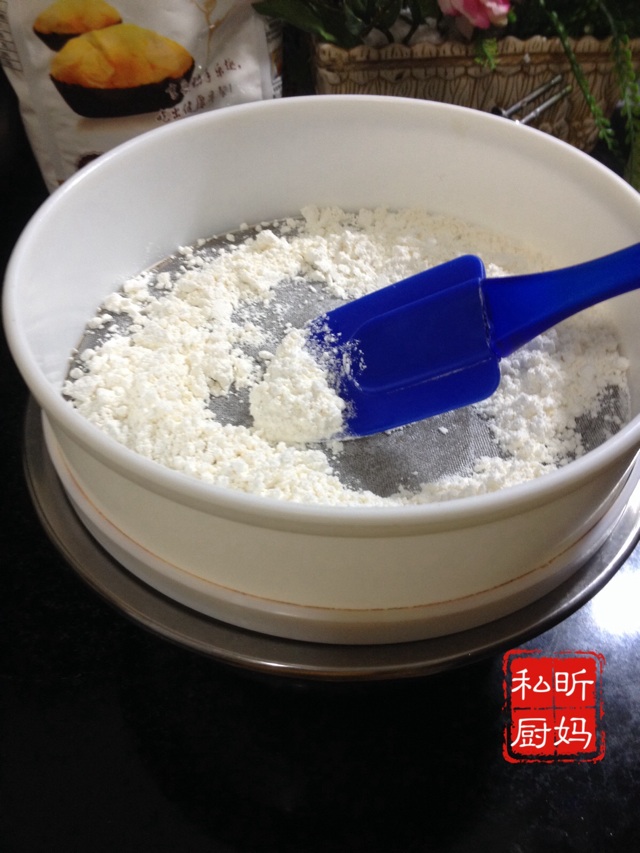 果肉蛋糕卷的做法图解3