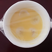 宝宝辅食香蕉蛋黄羹的做法图解2