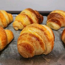 可颂 Croissant 酥到彻底！