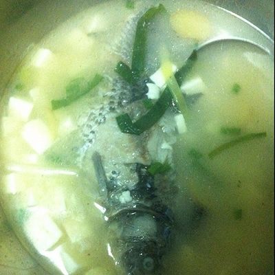 鲫鱼豆腐汤