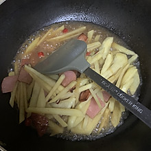 土豆炒香肠