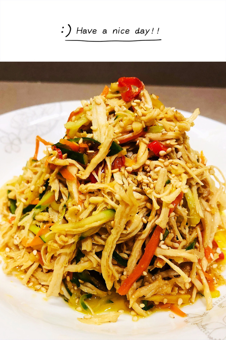香辣手撕鸡胸肉的做法