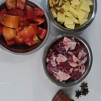 西红柿土豆牛腩的做法图解1