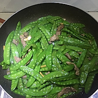 瘦肉炒荷兰豆的做法图解7